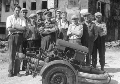 Gruppebilete av folk i Vinjagrendè