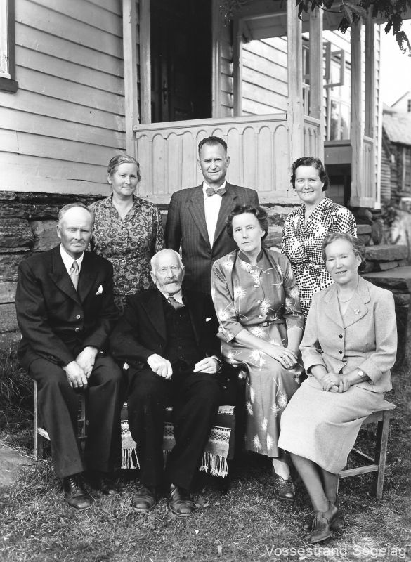 olav d. sausjord med ungane